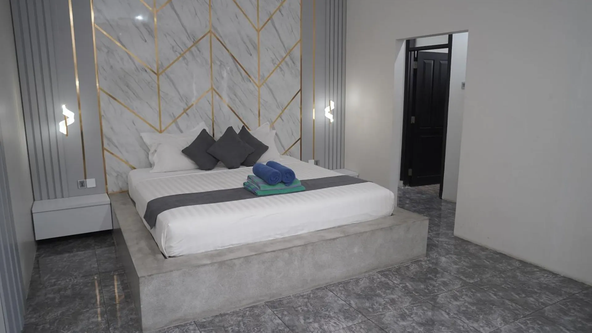 4 Bedroom Villa Kuta Regency B10