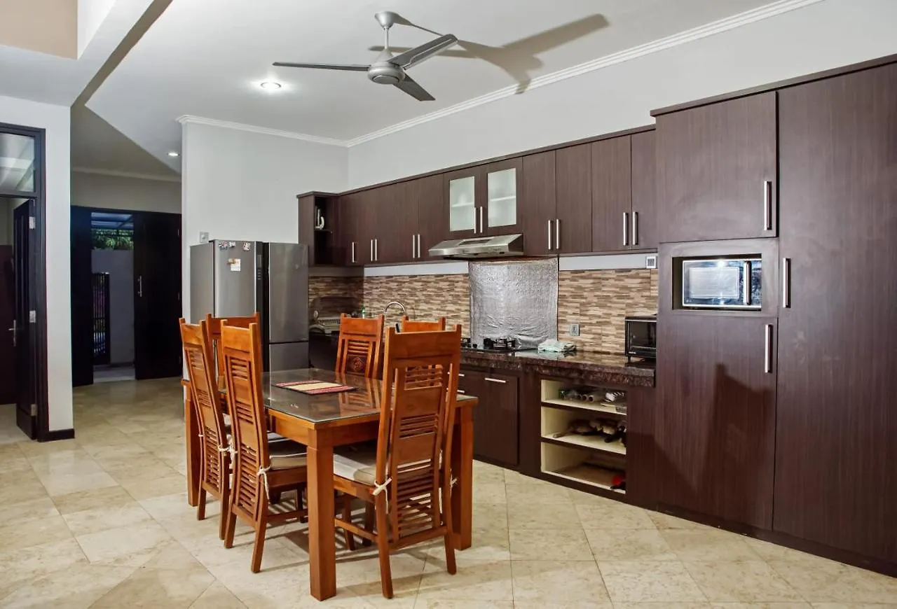 4 Bedroom Villa Kuta Regency B10