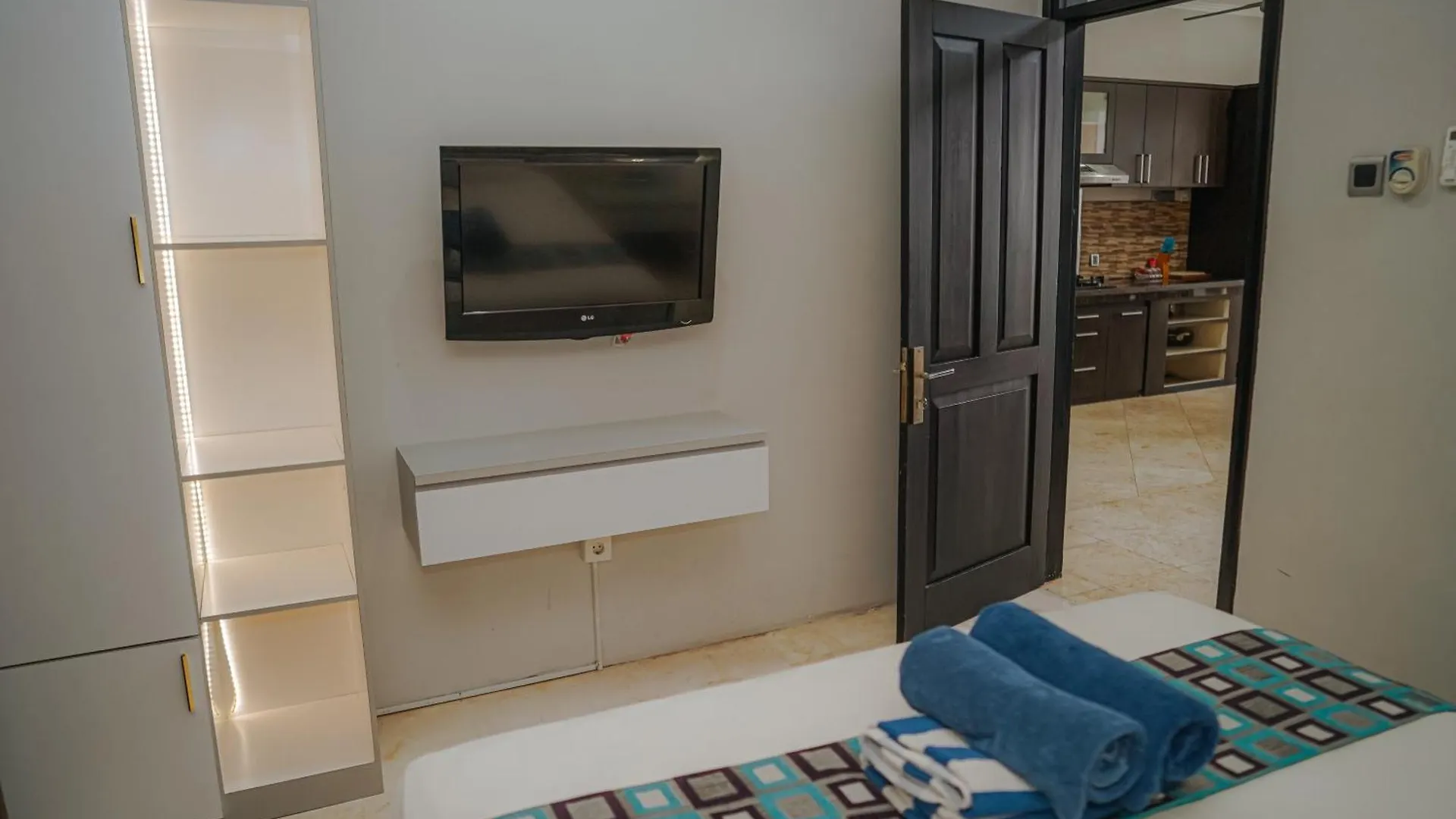 4 Bedroom Villa Kuta Regency B10