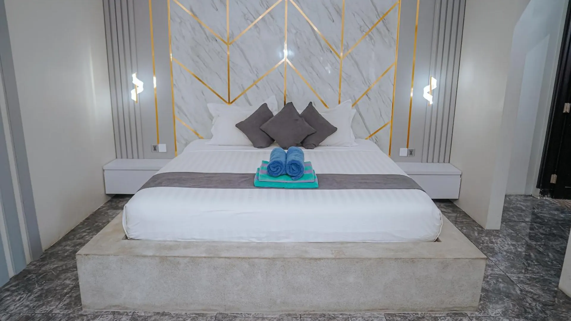 4 Bedroom Villa Kuta Regency B10