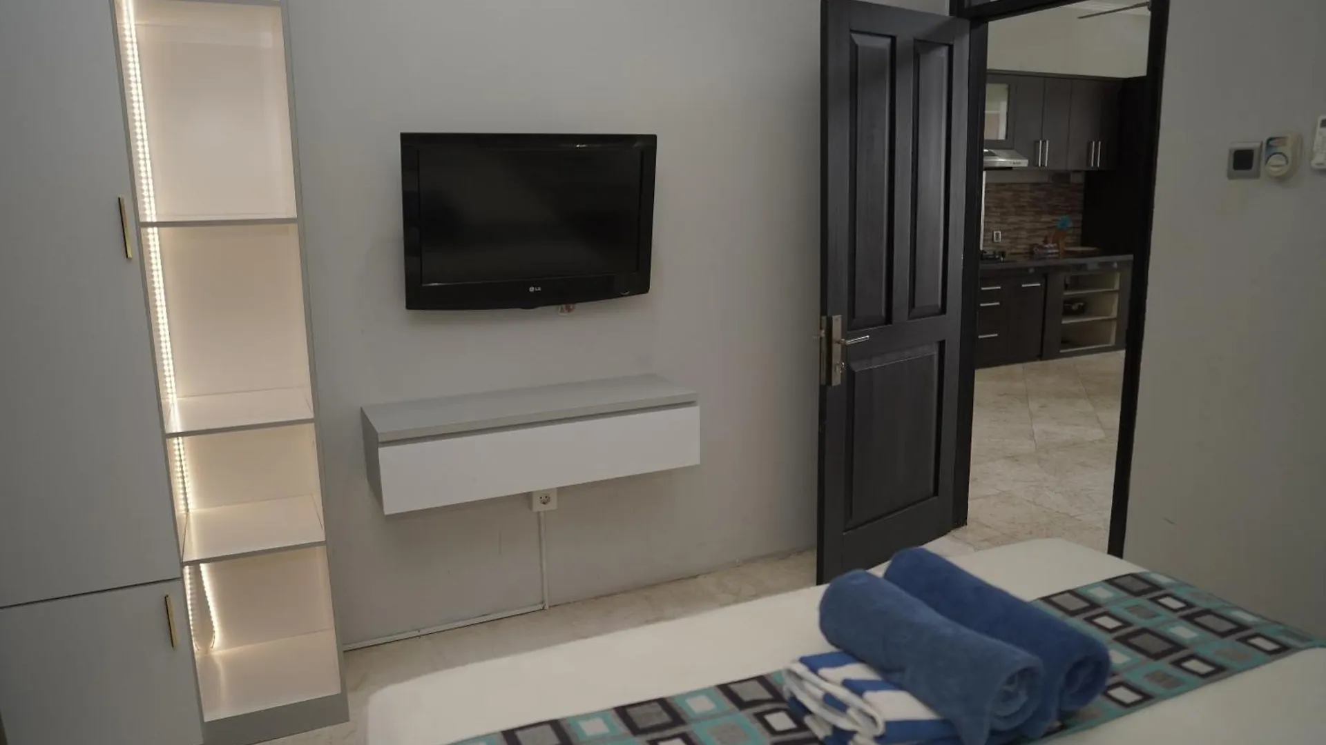 4 Bedroom Villa Kuta Regency B10