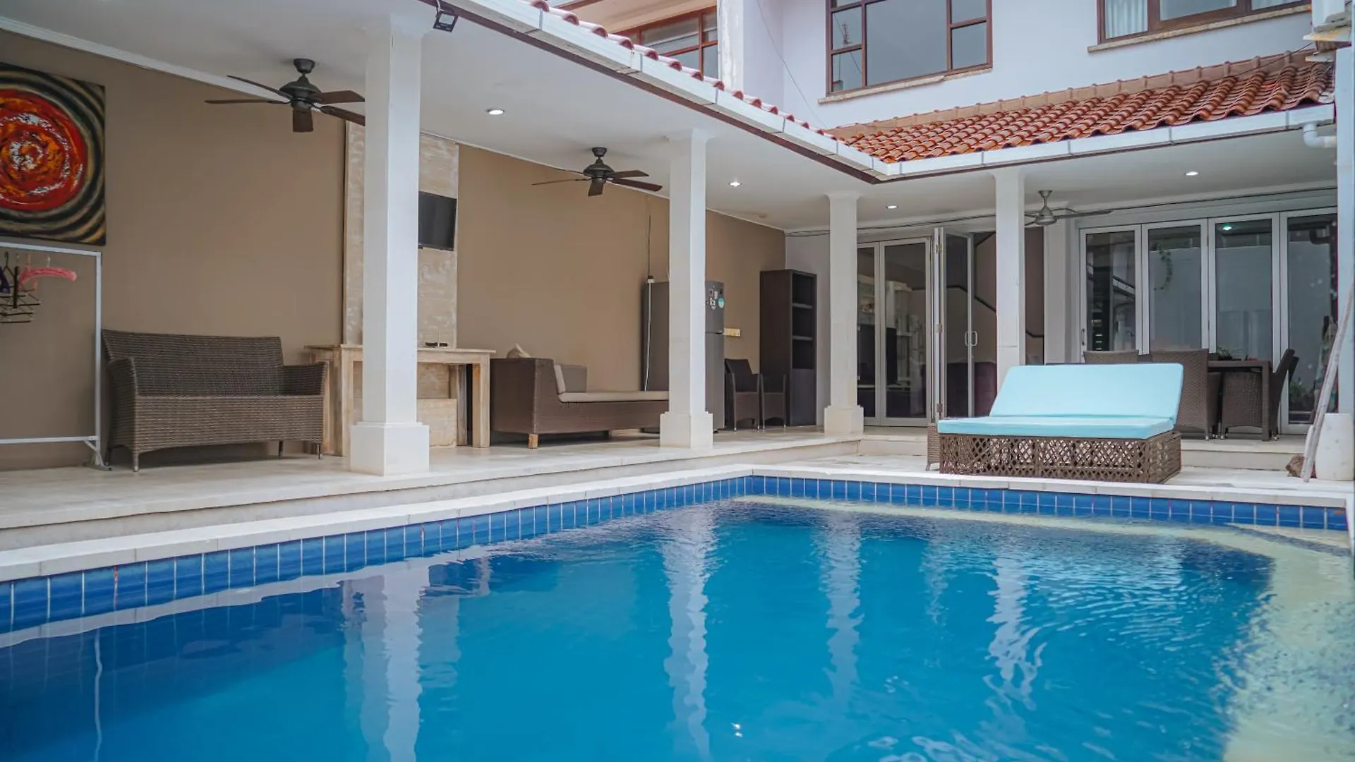 4 Bedroom Villa Kuta Regency B10 Indonezja